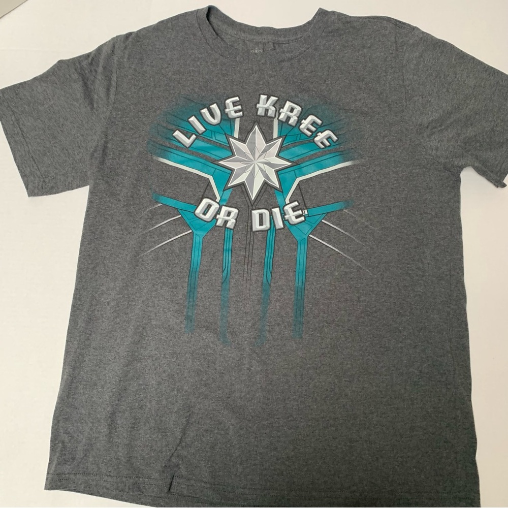 Disney Marvel Live Kree or Die Graphic The Avengers Men’s Large Gray T Shirt